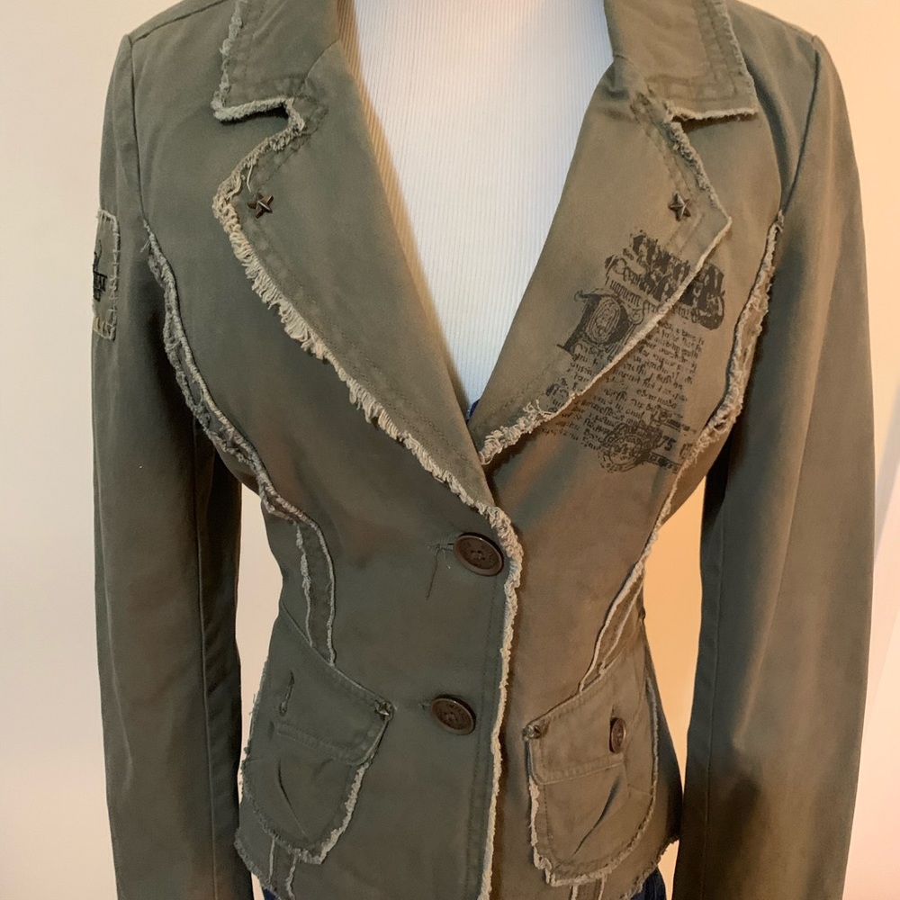 Implicate Woman Army green fringed edge jacket
